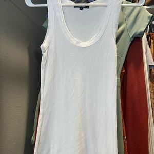Women’s Crown Jewel scoop tank top